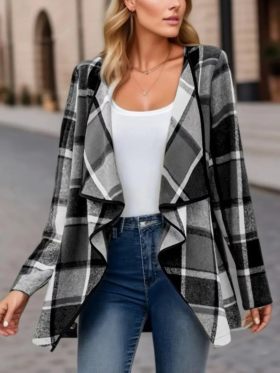 Madeleine - Stylish open-front checkered coat