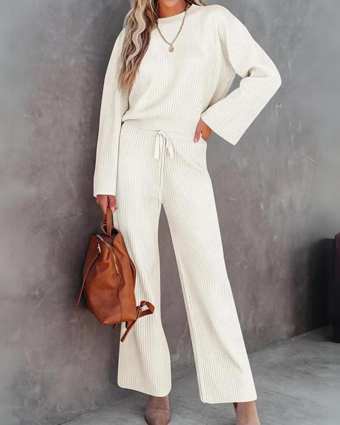 Verla - Stylish round-neck long-sleeve top and trousers set