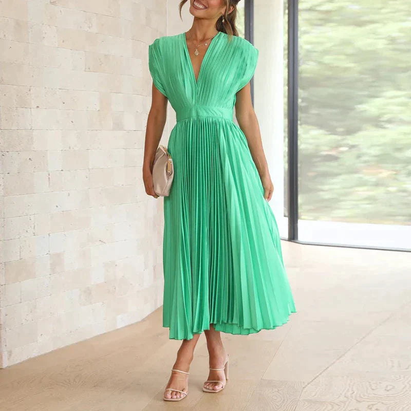 Leticia - Chic Pleated Maxi