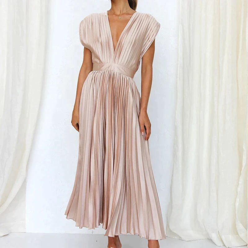 Leticia - Chic Pleated Maxi