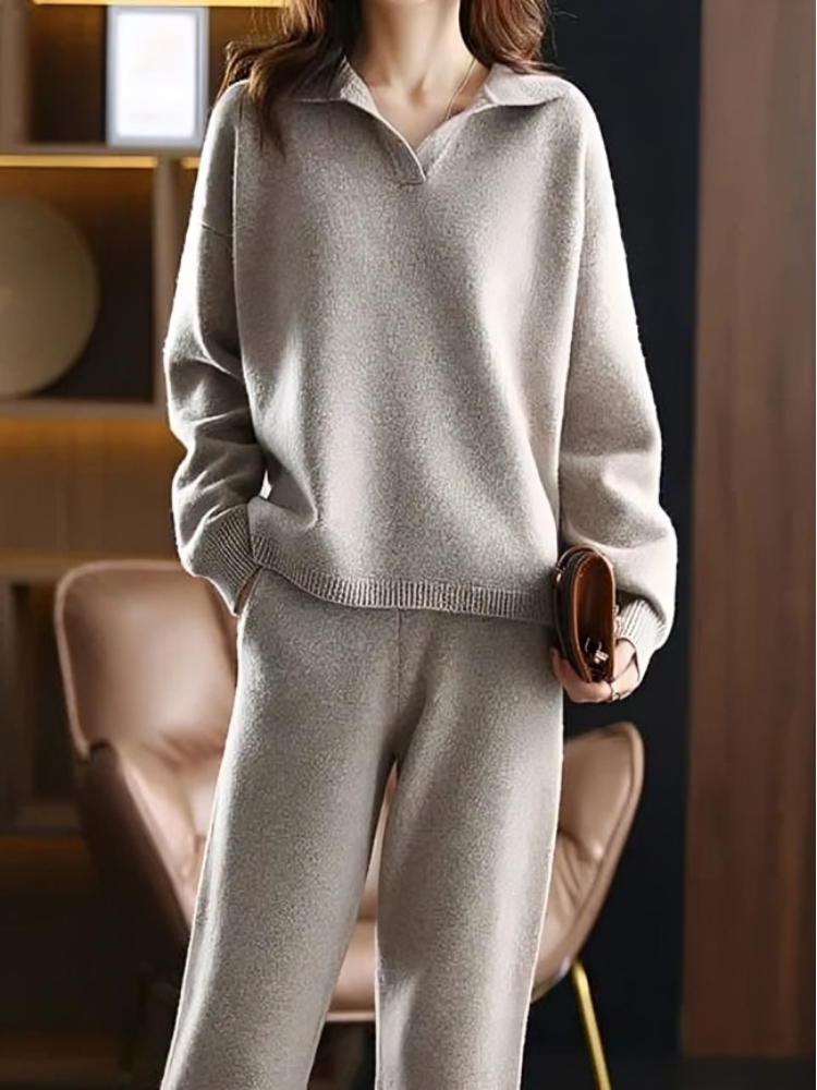 Shane - Women's oversized winter sweater and trousers set