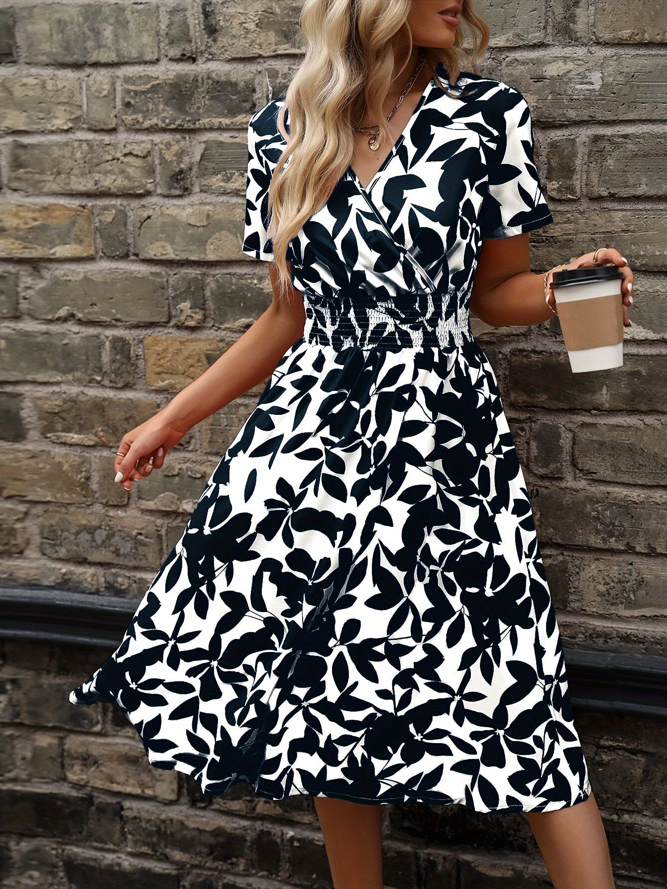 Yanessa - Elegant floral print midi dress