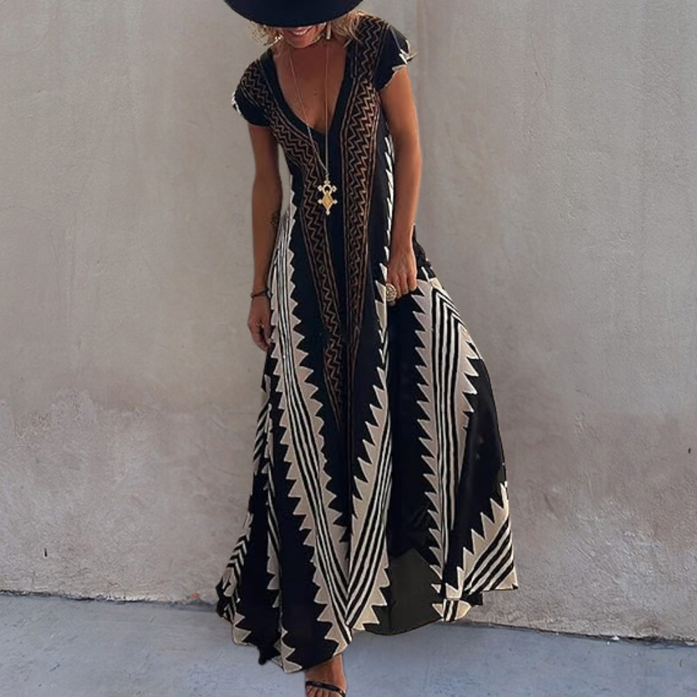 Keziah - Stylish Bohemian maxi dress with a geometric pattern