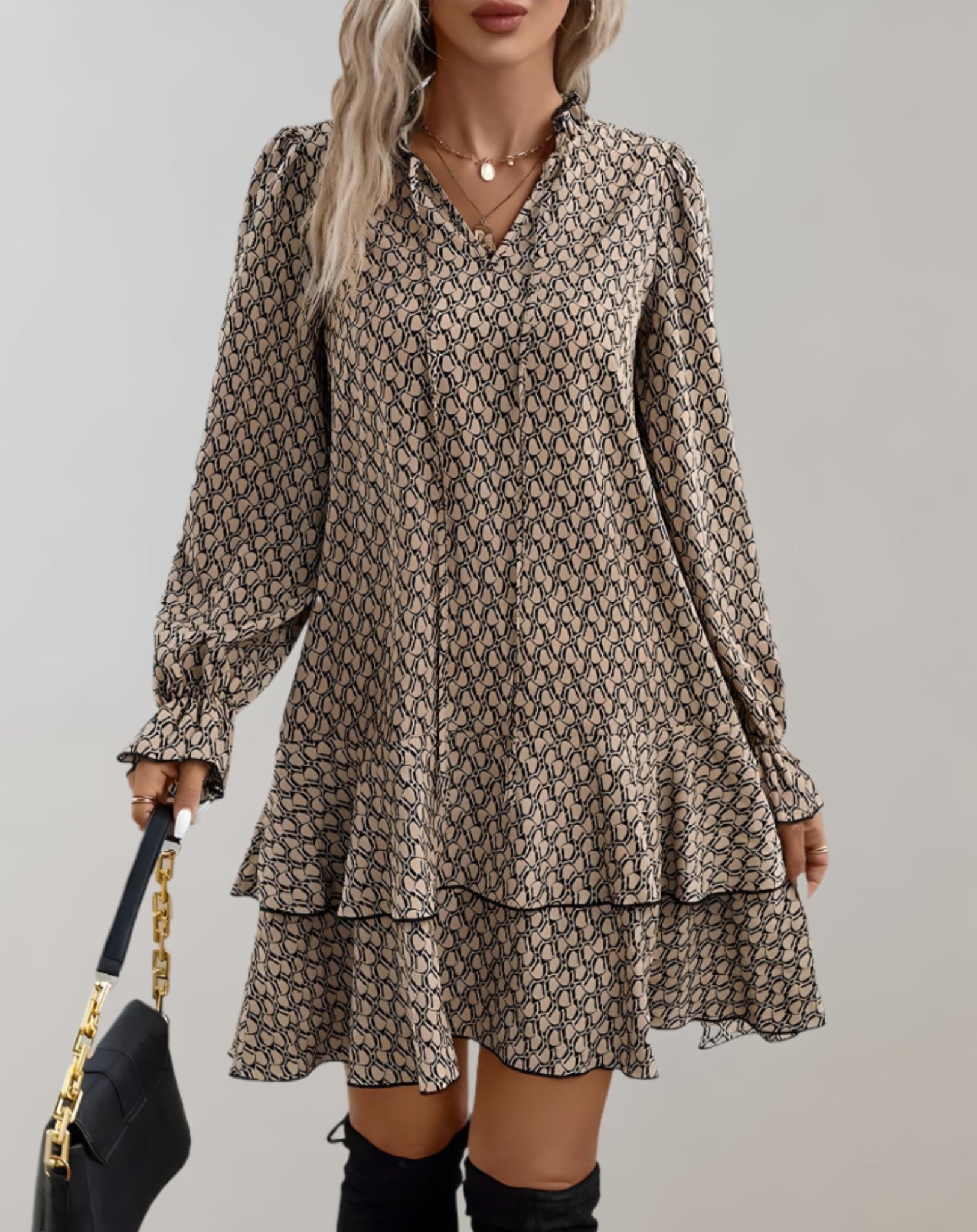 Betinna - Loose-fitting dress with Long Sleeves