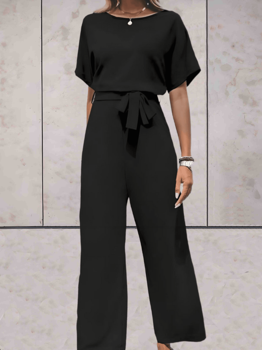 Vespera - Stylish round-neck straight-leg jumpsuit