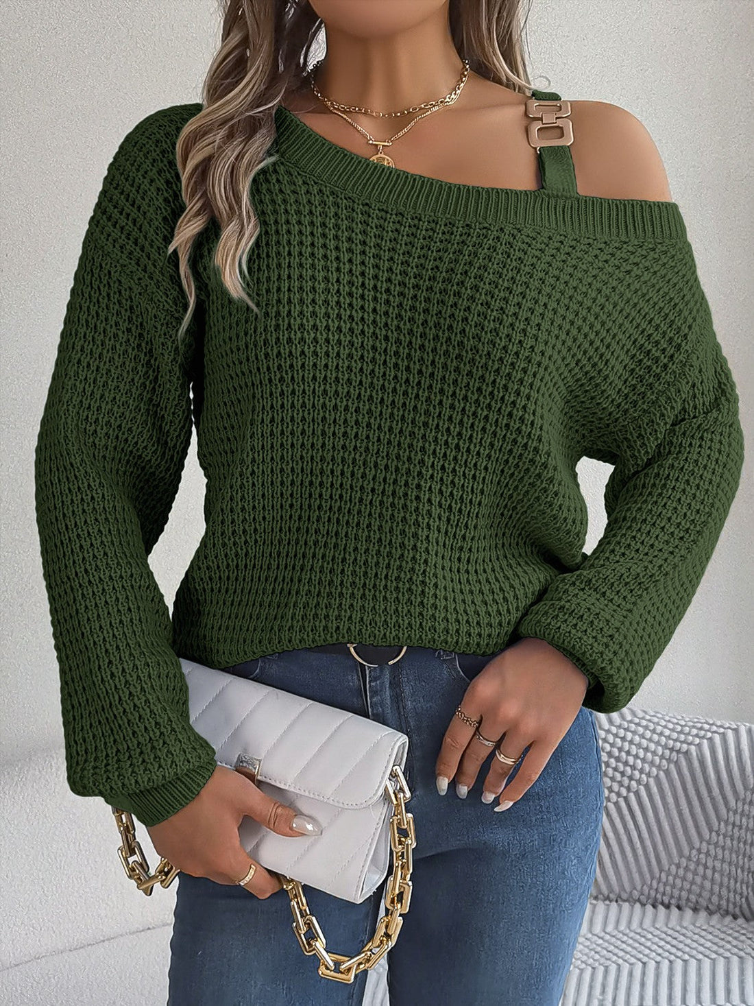 Leigh - Elegant off-shoulder warm sweater