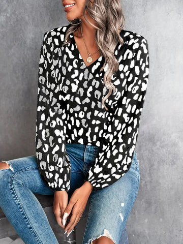 April - Casual leopard print v-neck long-sleeve blouse