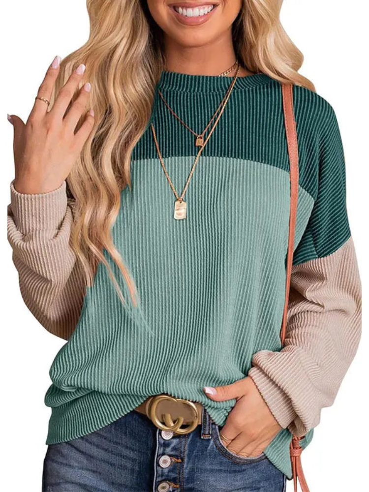 Avalon - Women's relaxed crew neck knitted sweater